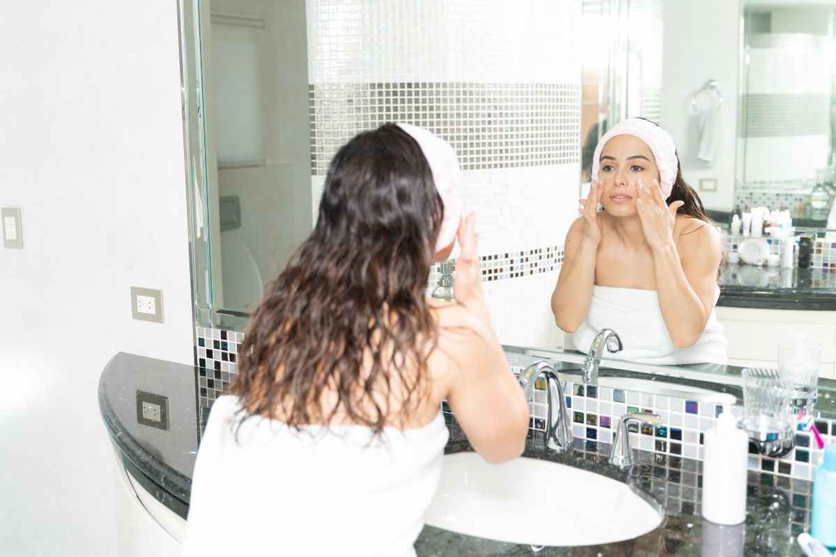 crema viso applicazione pelle