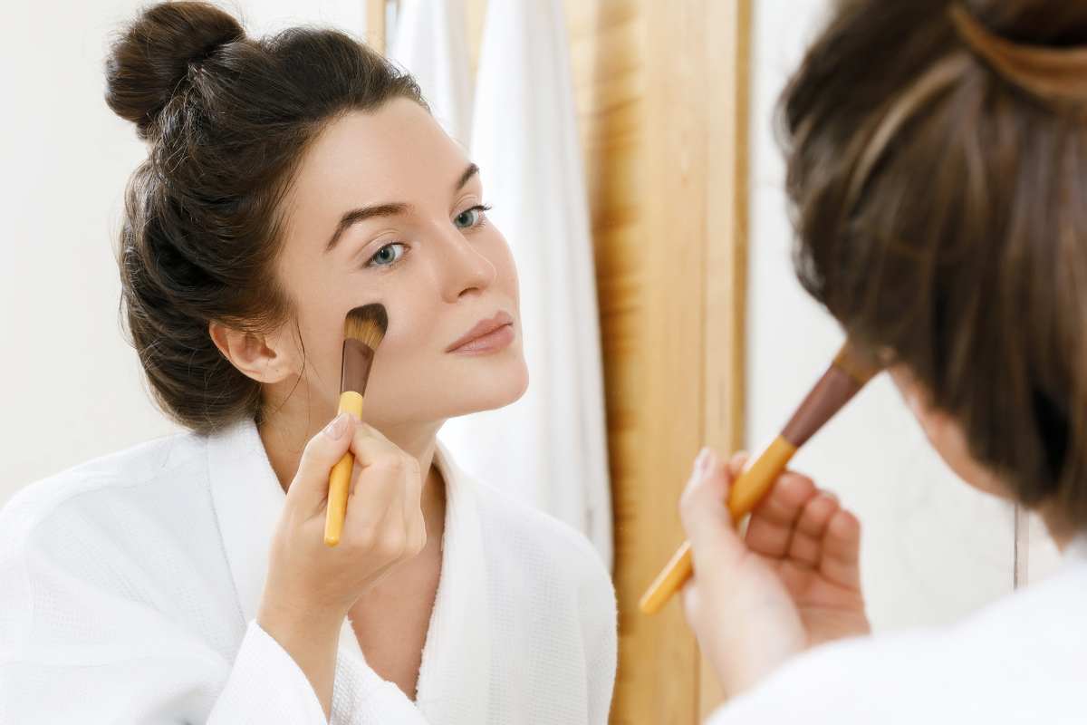 Il fondotinta magico che cancella 30 anni di rughe in 1 passata