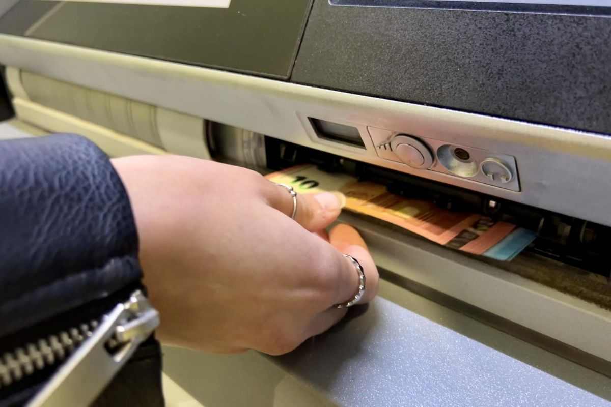 Contanti, tetto prelievo