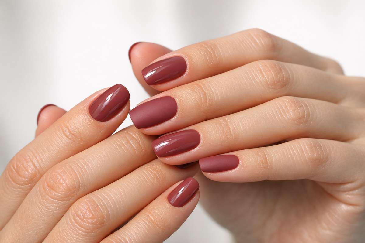 manicure colore estate 2026